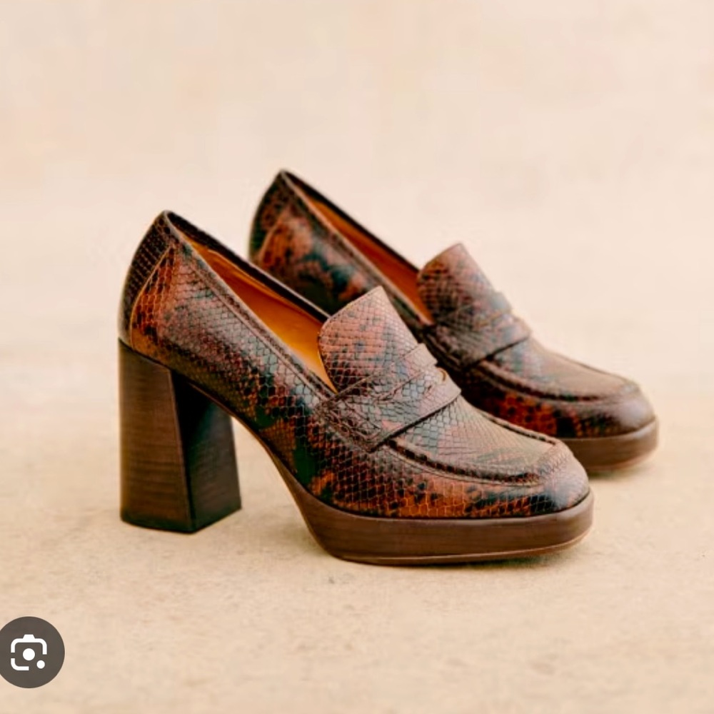 Sezane Jessie Loafer in Brown Python